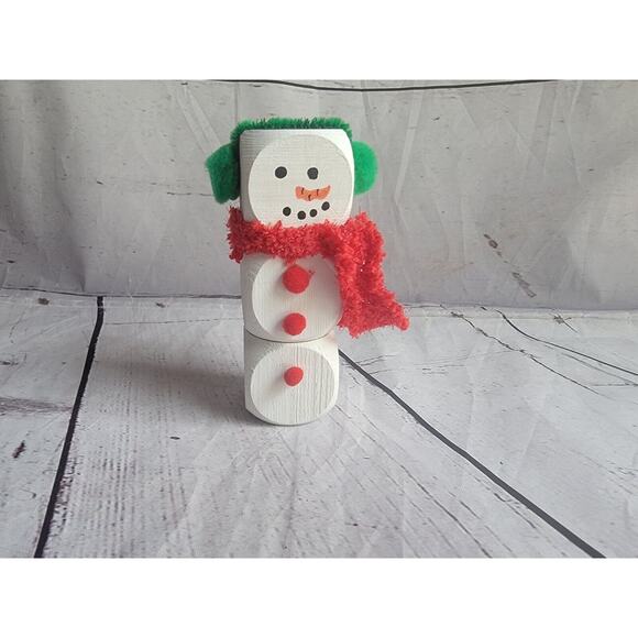 Handmade Wooden Snowman Winter Decor Shelf Tray Sitter Green Red Hand painted - Picture 1 of 6